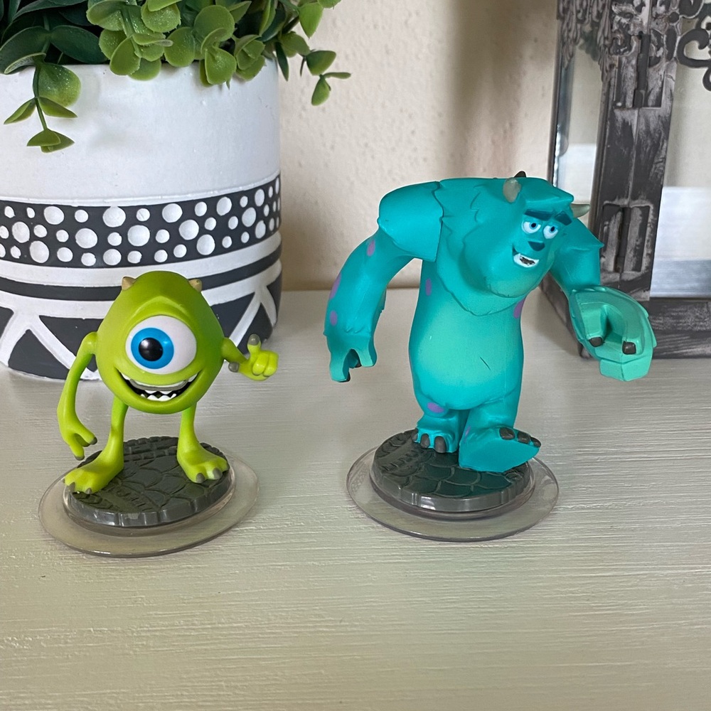DISNEY Infinity Monsters Inc. Sully, Mike Wazowski Figures Great Collectibles!!